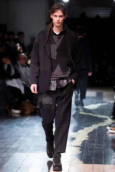 Look 29